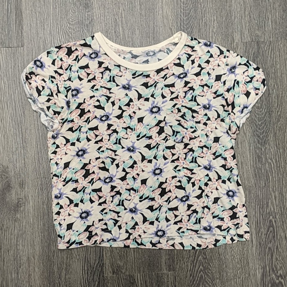 Pacsun floral crop top pocket tee